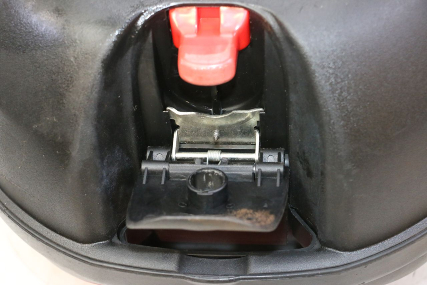 photo de BAULETTO PEUGEOT V-CLIC VCLIC 50 (2007 - 2013) - Primo piano tecnico