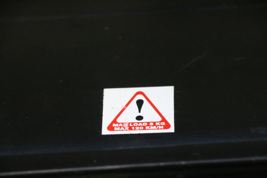 photo de BAULETTO YAMAHA X-MAX XMAX 125 (2010 - 2013) - Angolazione alternativa