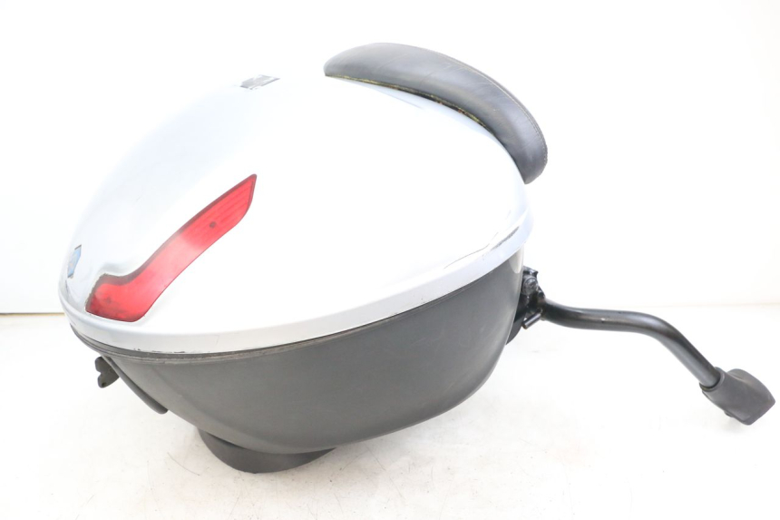 photo de Bauletto PIAGGIO X8 125 (2004 - 2007) - Dettaglio del componente