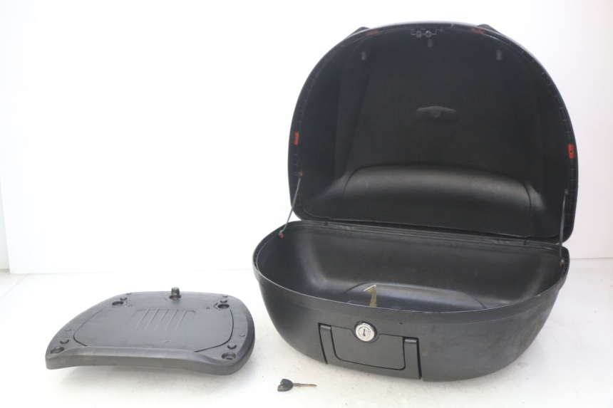 photo de TOP CASE YAMASAKI YM T 125 (2015 - 2020) - Vista principale