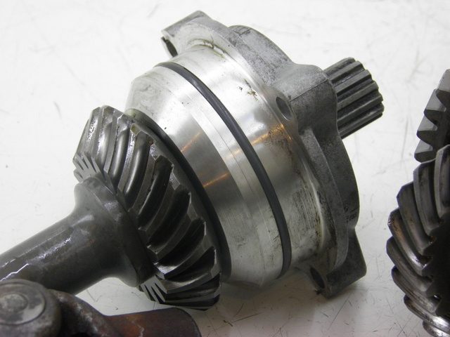 photo de TRASMISSIONE RUOTA YAMAHA FJR 1300 (2004 - 2005) - Ispezione visiva dettagliata