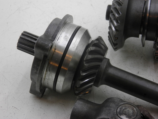 photo de TRASMISSIONE RUOTA YAMAHA FJR 1300 (2004 - 2005) - Vista d'insieme del prodotto