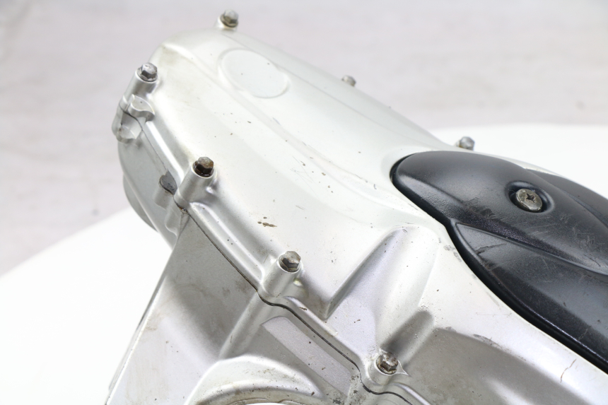 photo de TRASMISSIONE RUOTA YAMAHA XP T-MAX 500 (2000 - 2003) - Primo piano tecnico