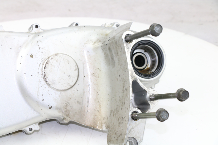 photo de TRASMISSIONE RUOTA YAMAHA XP T-MAX 500 (2000 - 2003) - Dettagli dei punti di fissaggio