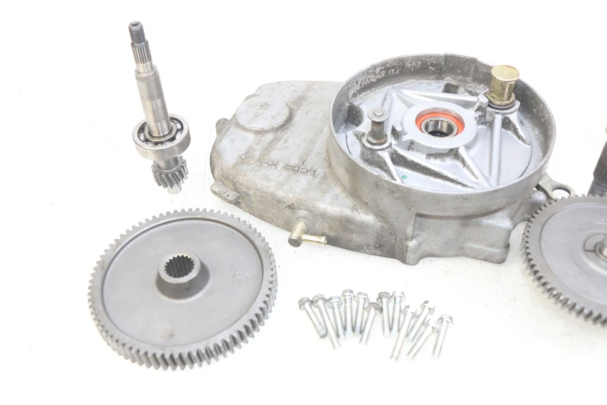 photo de TRASMISSIONE RUOTA KYMCO AGILITY 16+ 4T 50 (2018 - 2023) - Dettagli dei punti di fissaggio