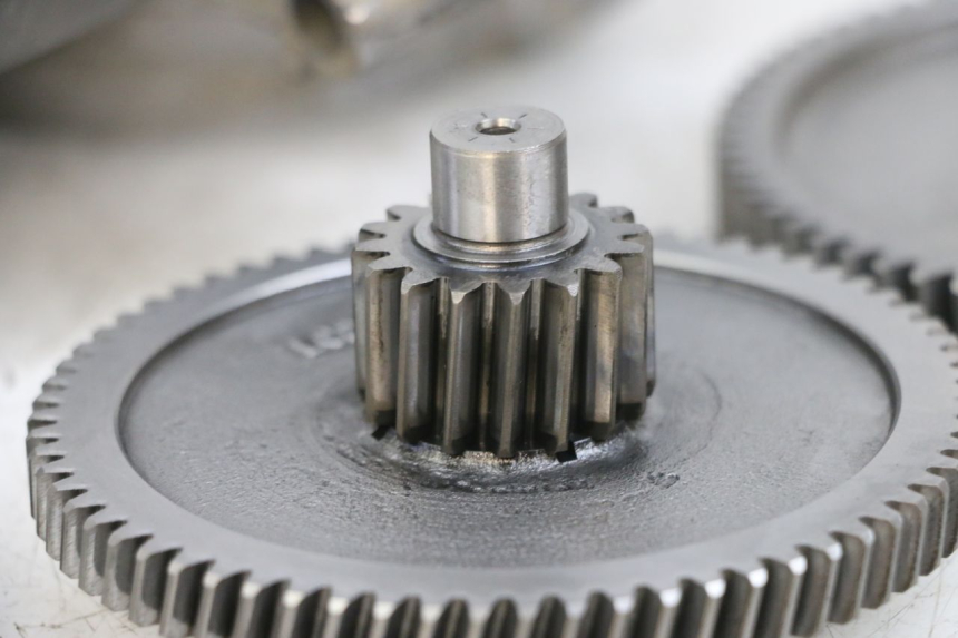 photo de TRASMISSIONE RUOTA KYMCO AGILITY 16+ 4T 50 (2018 - 2023) - Angolazione alternativa