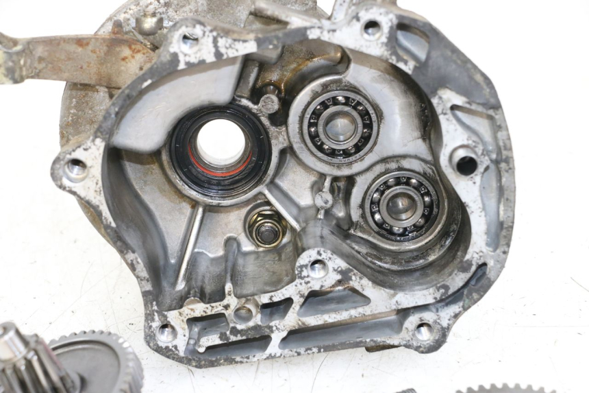 photo de TRASMISSIONE RUOTA KYMCO AGILITY 4T 50 (2005 - 2018) - Dettagli dei punti di fissaggio