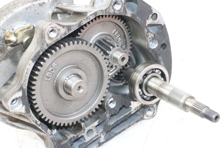 photo de TRASMISSIONE RUOTA KYMCO AGILITY 4T 50 (2005 - 2018) - Primo piano tecnico