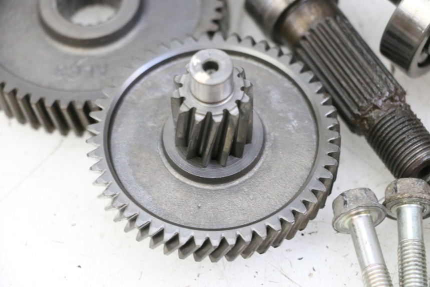 photo de TRASMISSIONE RUOTA KYMCO AGILITY 4T 50 (2018 - 2022) - Primo piano ad alta risoluzione