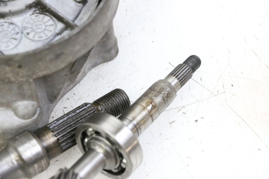 photo de TRASMISSIONE RUOTA KYMCO AGILITY 4T 50 (2018 - 2022) - Stato della superficie e materiale