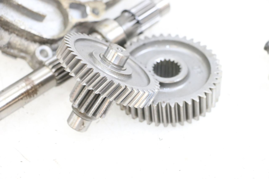 photo de TRASMISSIONE RUOTA JONWAY AZTRAL 125 (2008 - 2017) - Dettagli dei punti di fissaggio