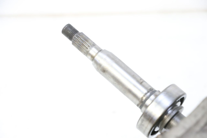 photo de TRASMISSIONE RUOTA SUZUKI BURGMAN 125 (2007 - 2014) - Primo piano tecnico