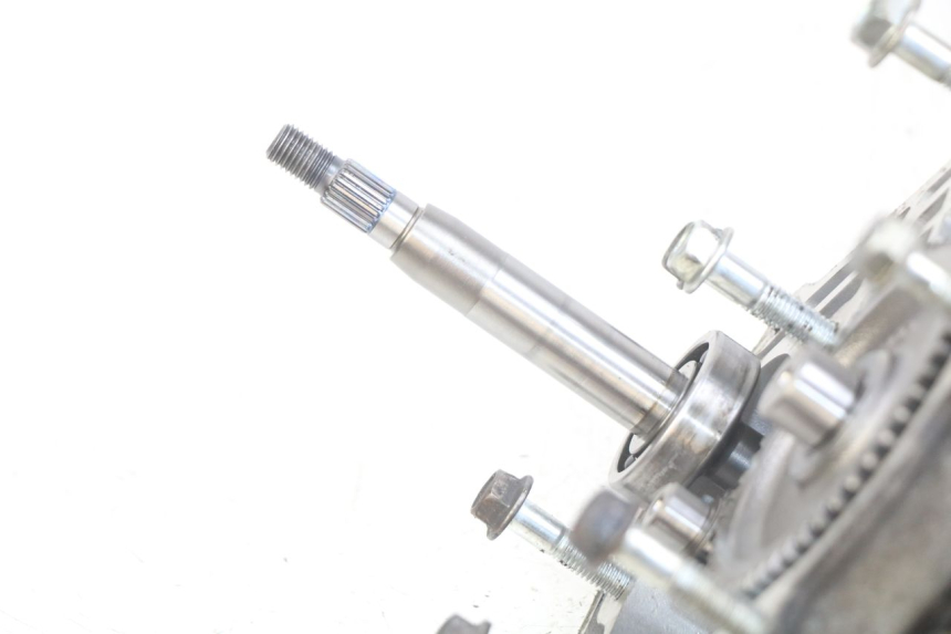 photo de TRASMISSIONE RUOTA SYM CROX 4T 50 (2016 - 2023) - Primo piano tecnico