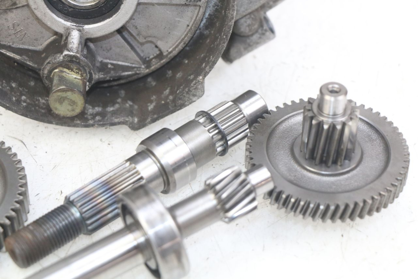 photo de TRASMISSIONE RUOTA SYM CROX 4T 50 (2016 - 2023) - Dettagli dei punti di fissaggio