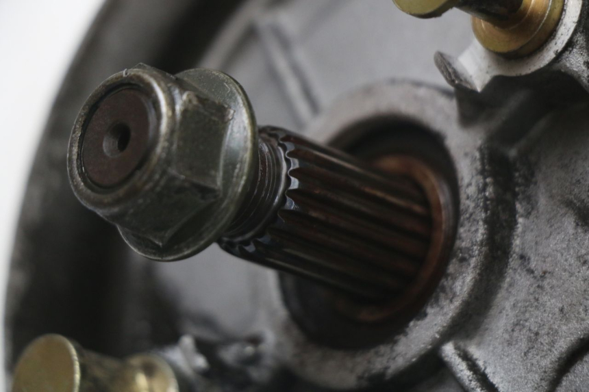 photo de TRASMISSIONE RUOTA LONGJIA DIGITA 4T 50 (2019 - 2022) - Primo piano ad alta risoluzione