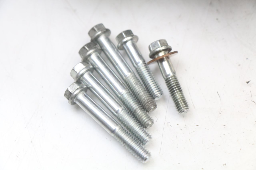 photo de INGRANAGGIO  PEUGEOT E-VIVACITY 1 (2012 - 2018) - Caratteristiche distintive