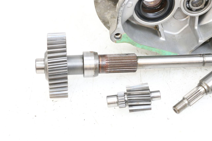 photo de TRASMISSIONE RUOTA HONDA FES S-WING SWING ABS 125 (2007 - 2015) - Ricambio usato controllato