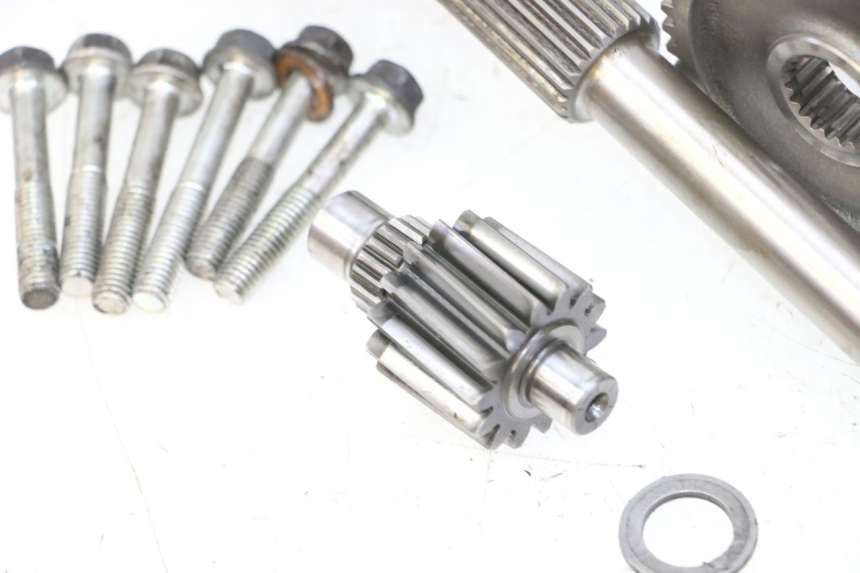 photo de TRASMISSIONE RUOTA HONDA FES S-WING SWING ABS 125 (2007 - 2015) - Caratteristiche distintive