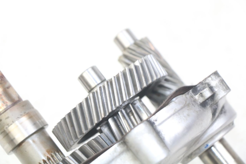 photo de TRASMISSIONE RUOTA YAMAHA HW XENTER 125 (2011 - 2017) - Stato della superficie e materiale