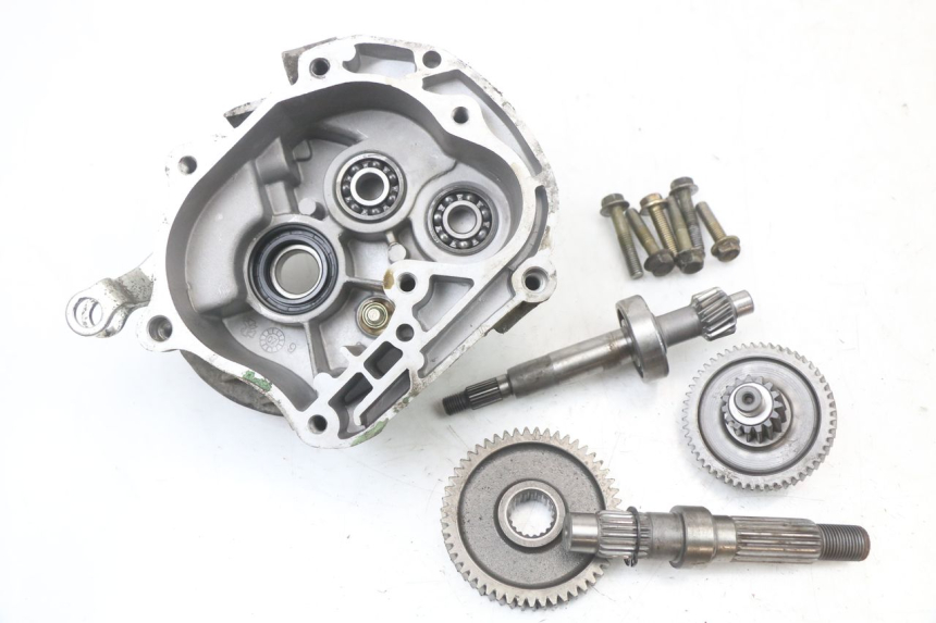 photo de TRASMISSIONE RUOTA PEUGEOT KISBEE 4T 50 (2010 - 2017) - Altra angolazione