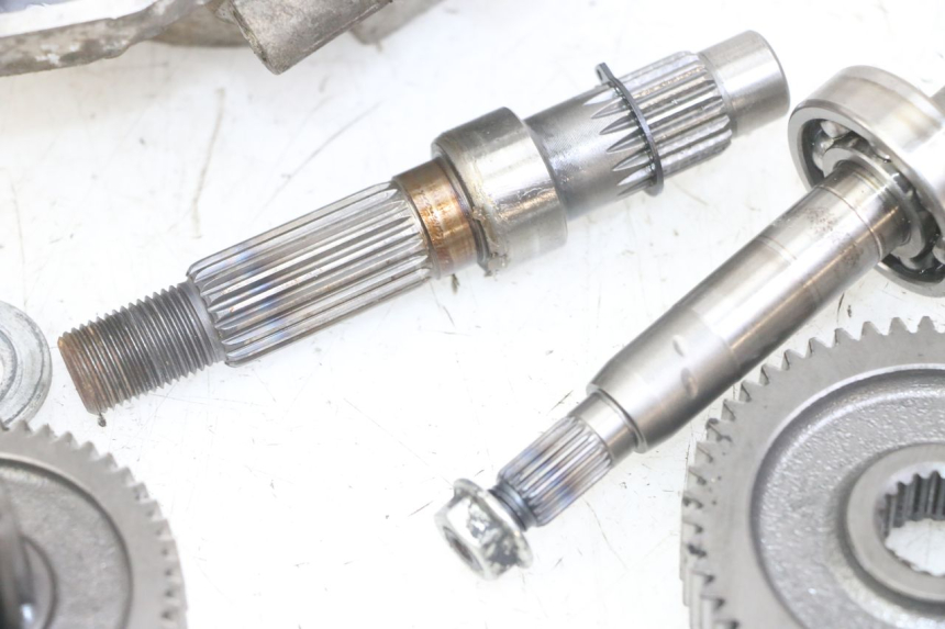 photo de TRASMISSIONE RUOTA PEUGEOT KISBEE 4T 50 (2018 - 2022) - Zoom sui componenti