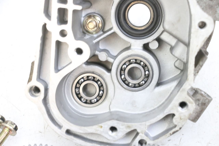 photo de TRASMISSIONE RUOTA PEUGEOT KISBEE 4T 50 (2010 - 2017) - Panoramica del profilo