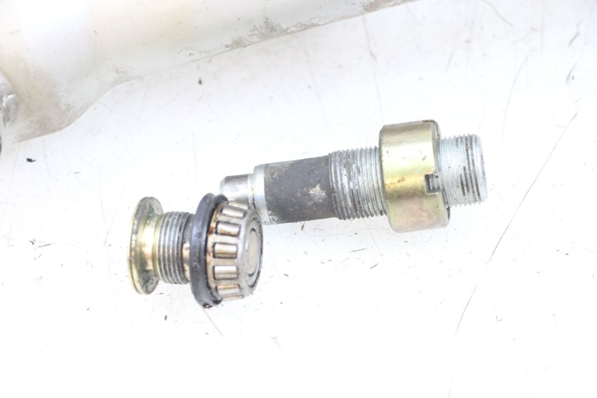 photo de TRASMISSIONE RUOTA HONDA NTV DEAUVILLE 650 (1998 - 2001) - Focus sulla struttura