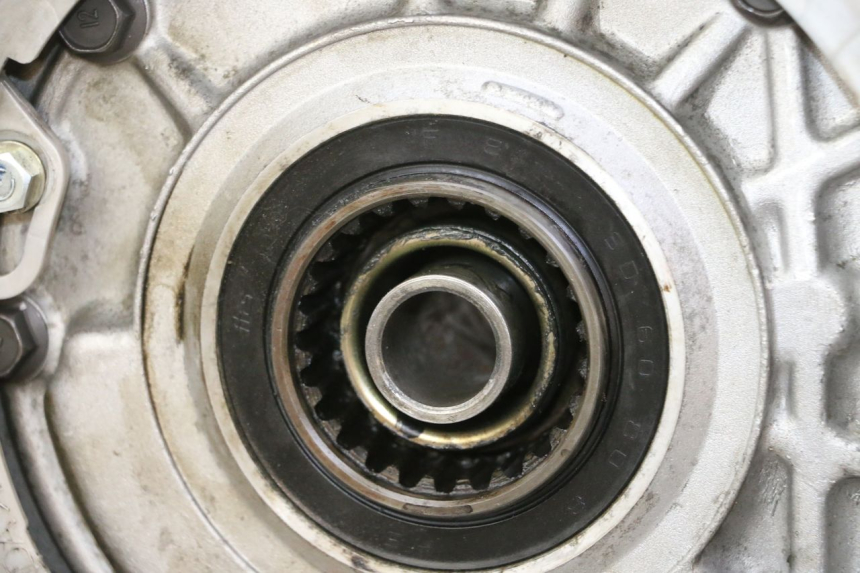 photo de INGRANAGGIO  HONDA NTV DEAUVILLE 650 (2001 - 2006) - Stato della superficie e materiale