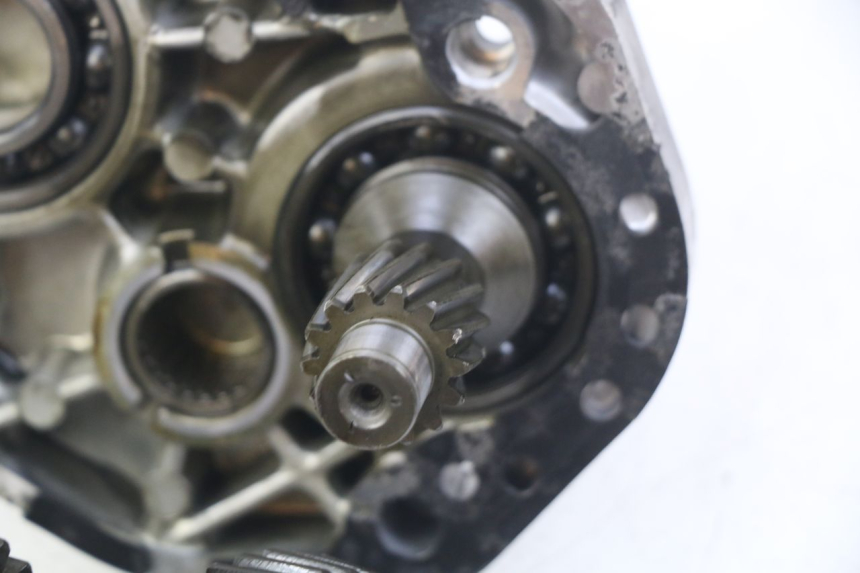 photo de TRASMISSIONE RUOTA PEUGEOT SATELIS COMPRESSOR K15 125 (2006 - 2009) - Primo piano ad alta risoluzione