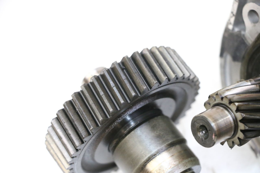 photo de TRASMISSIONE RUOTA PEUGEOT SATELIS 125 (2010 - 2012) - Zoom sui componenti