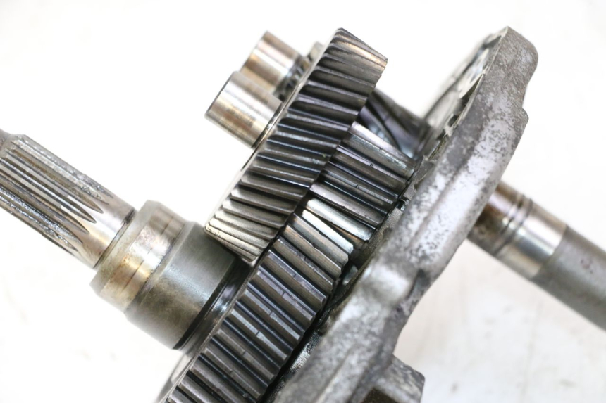 photo de TRASMISSIONE RUOTA PEUGEOT SATELIS 125 (2010 - 2012) - Zoom sullo stato d'uso