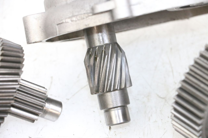 photo de TRASMISSIONE RUOTA YAMAHA YP MAJESTY 125 (2002 - 2006) - Vista d'insieme del prodotto