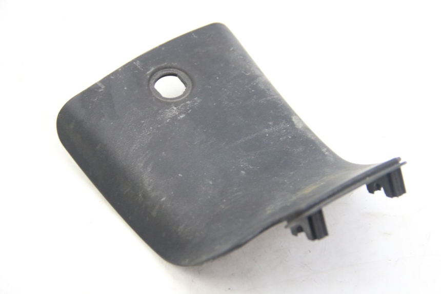 photo de SPORTELLO DEL SERBATOIO APRILIA ATLANTIC 500 (2002 - 2003) - Dettaglio del componente