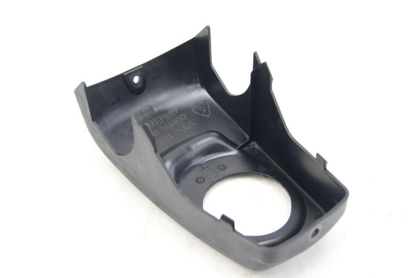 photo de SPORTELLO DEL SERBATOIO YAMAHA BW'S BWS 125 (2010 - 2013) - Marcature e riferimenti originali