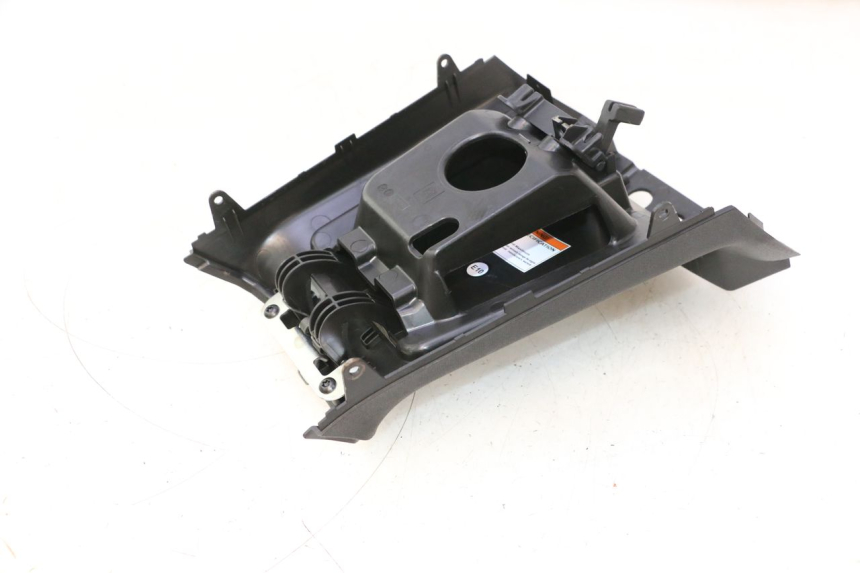 photo de CARBURANTE SPORTELLO PIAGGIO MP3 HPE 530 (2022 - 2026) - Vista d'insieme del prodotto