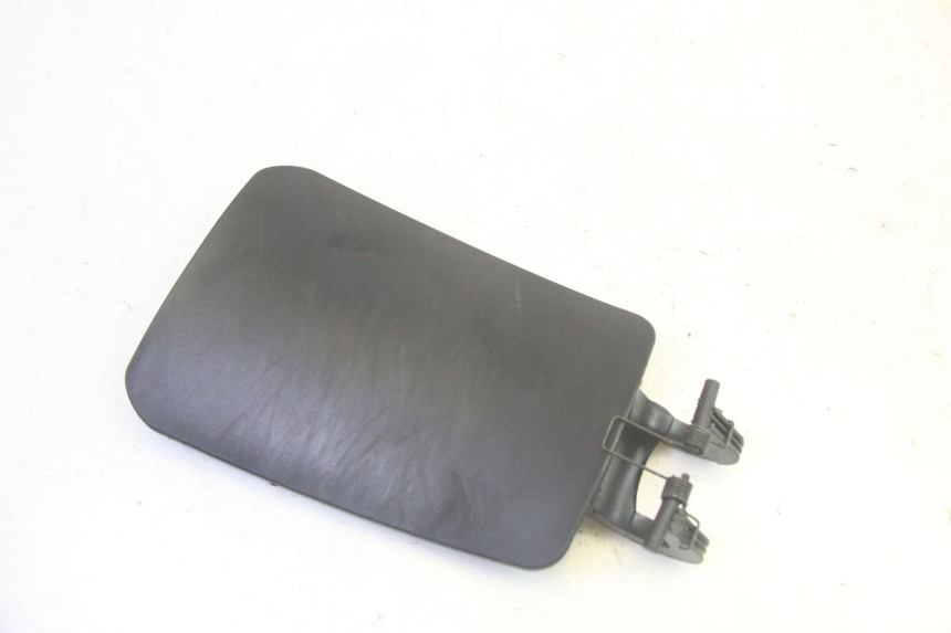 photo de SPORTELLO DEL SERBATOIO PIAGGIO MP3 LT 400 (2007 - 2012) - Vista principale