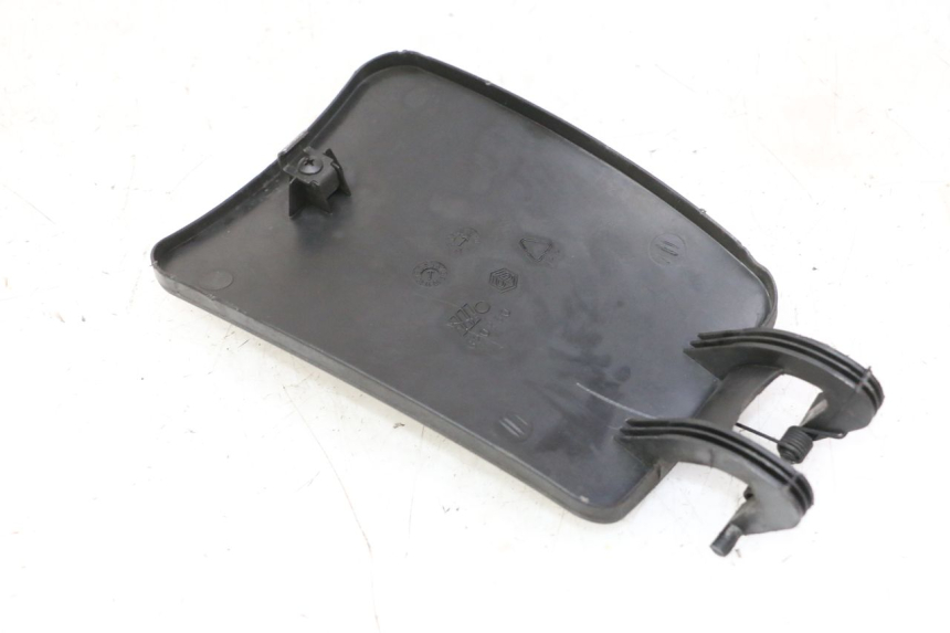 photo de CARBURANTE SPORTELLO PIAGGIO MP3 RL 250 (2006 - 2010) - Zoom sullo stato d'uso
