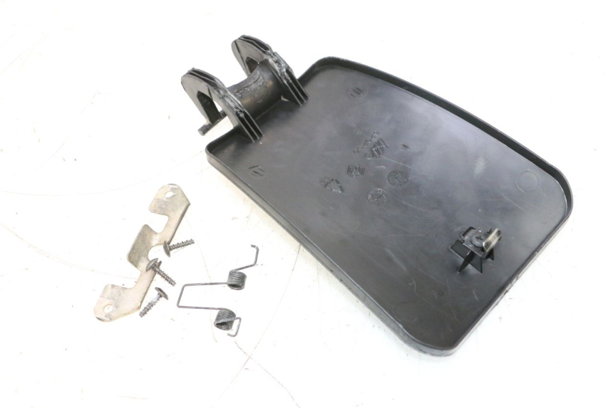 photo de CARBURANTE SPORTELLO PIAGGIO MP3 RL 250 (2006 - 2010) - Zoom sullo stato d'uso
