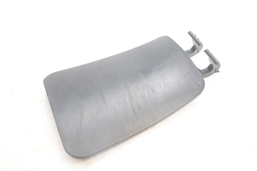 photo de CARBURANTE SPORTELLO PIAGGIO MP3 125 (2006 - 2014) - Altra angolazione