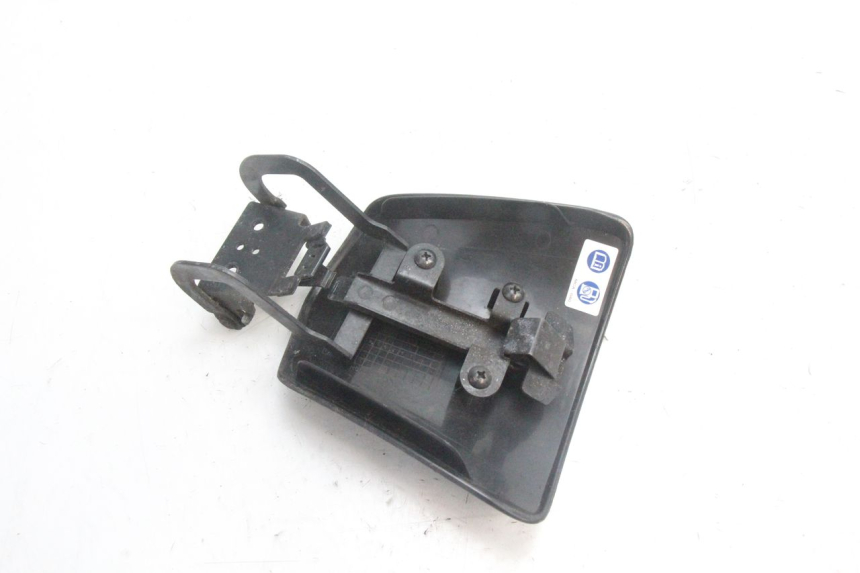 photo de CARBURANTE SPORTELLO HONDA PCX (JF28) 125 (2009 - 2011) - Zoom sullo stato d'uso