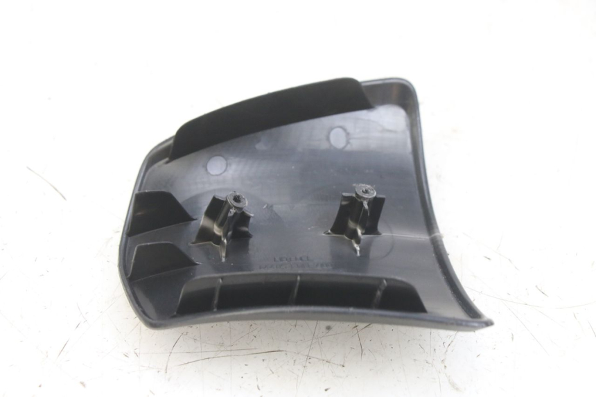 photo de SPORTELLO DEL SERBATOIO HONDA PCX (JF47) 125 (2012 - 2013) - Dettaglio del componente