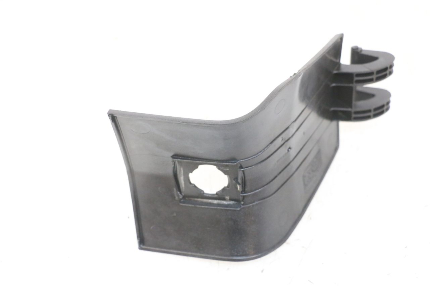 photo de CARBURANTE SPORTELLO PEUGEOT SATELIS 125 (2013 - 2018) - Dettaglio del componente