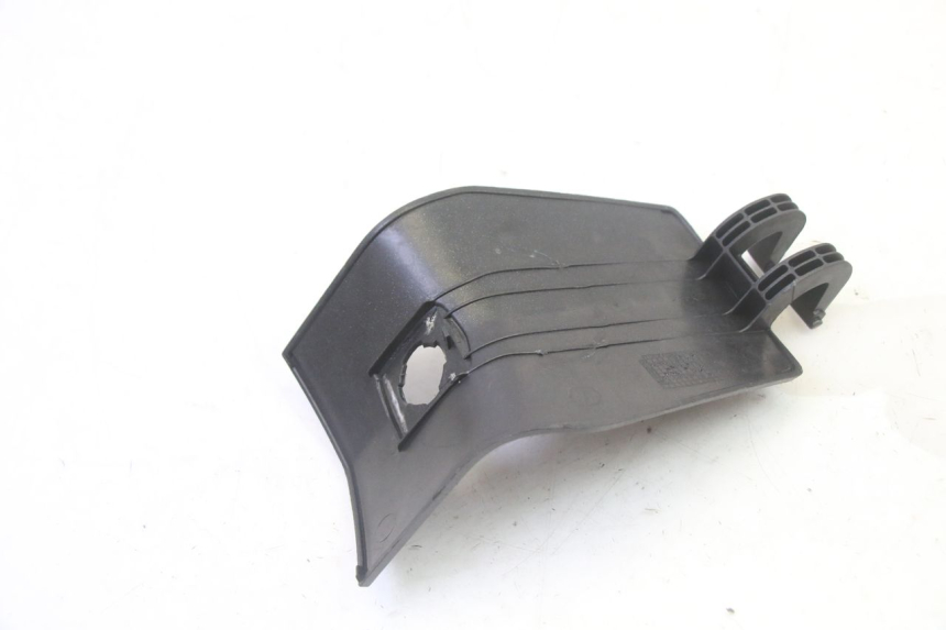 photo de CARBURANTE SPORTELLO PEUGEOT SATELIS 125 (2013 - 2018) - Primo piano tecnico