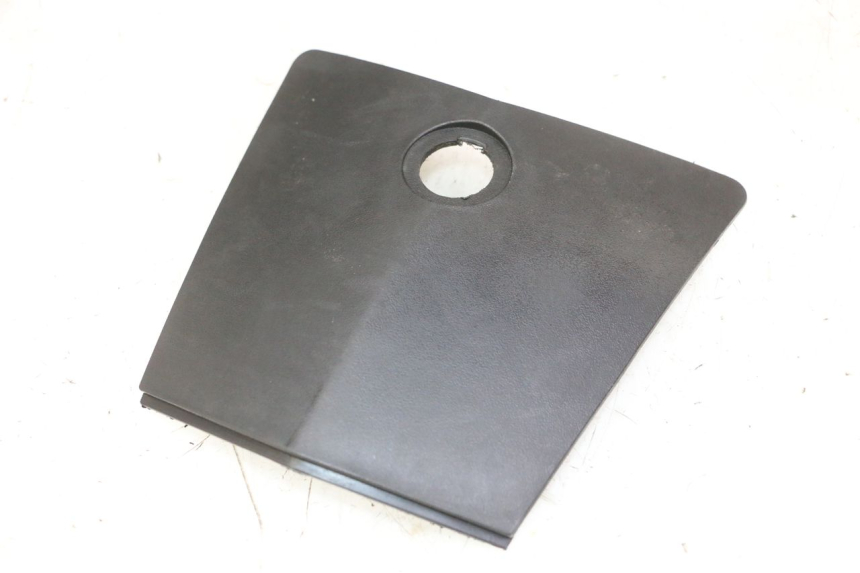 photo de CARBURANTE SPORTELLO PEUGEOT VIVACITY NEW 4T 50 (2008 - 2017) - Vista principale