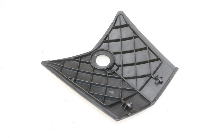 photo de CARBURANTE SPORTELLO PEUGEOT VIVACITY NEW 4T 50 (2008 - 2017) - Zoom sullo stato d'uso