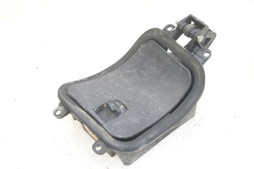 photo de SPORTELLO DEL SERBATOIO YAMAHA X-MAX XMAX 250 (2006 - 2009) - Zoom sullo stato d'uso