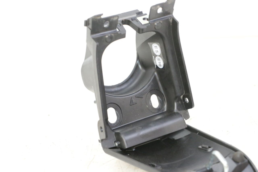 photo de CARBURANTE SPORTELLO YAMAHA XMAX X-MAX 125 (2021 - 2025) - Zoom sullo stato d'uso