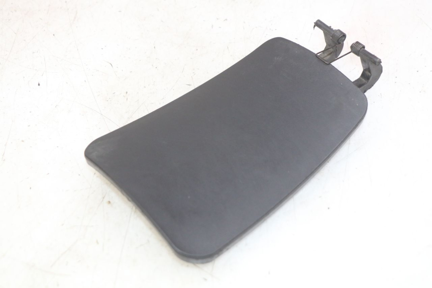 photo de SPORTELLO DEL SERBATOIO PIAGGIO XEVO - X EVO 125 (2007 - 2017) - Vista principale