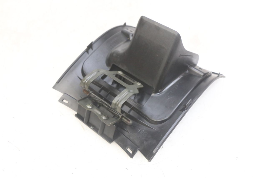 photo de SPORTELLO DEL SERBATOIO YAMAHA YP MAJESTY 400 (2004 - 2008) - Zoom sullo stato d'uso