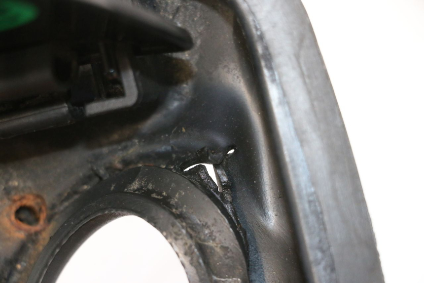photo de SPORTELLO DEL SERBATOIO YAMAHA YP MAJESTY 125 (2007 - 2010) - Zoom sullo stato d'uso